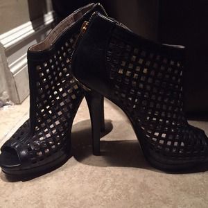 Michael Kors Caged booties