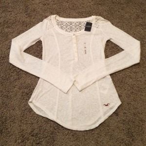 💋SALE💋SALE Hollister Lace Shoulder Button Henley