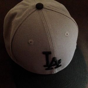 New era fitted hat