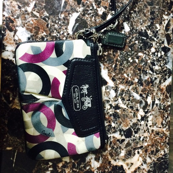 Wristlet