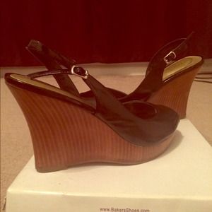 Black wedges. Patent leather.