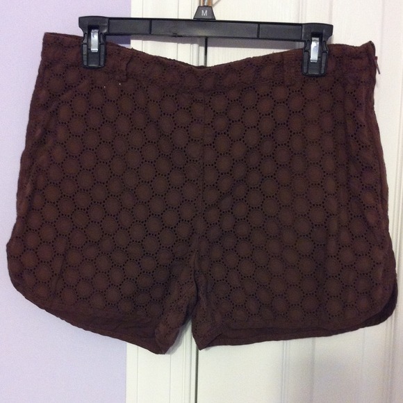 Benetton Brown crochet-style shorts