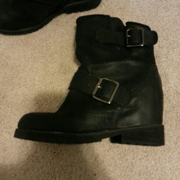 Aldo hidden heel distressed kotek leather boots