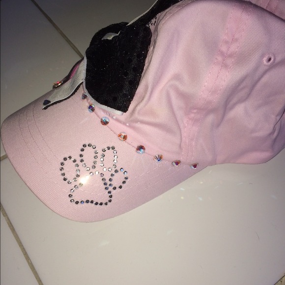 Pink hat - Picture 3 of 4