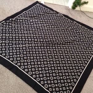 Louis Vuitton look a like scarf