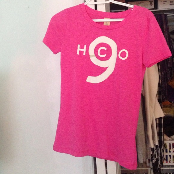 Hollister graphic tee - Picture 1 of 1