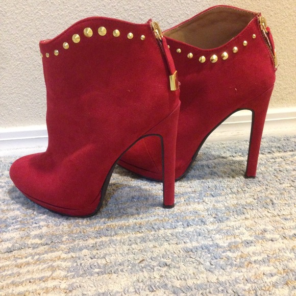 Red Booties pump - Picture 2 of 4