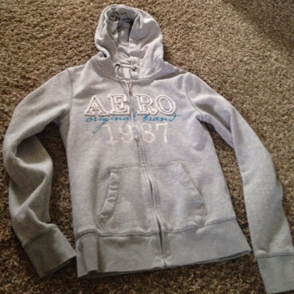 Gray sweatshirt - Picture 1 of 3