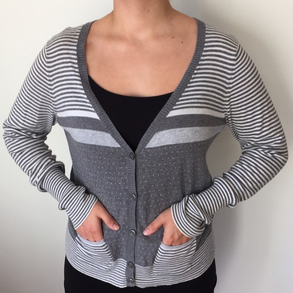 American Eagle cardigan