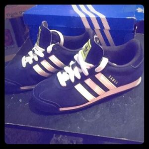 Women Adidas. Size 6 (Open to offers & trades)
