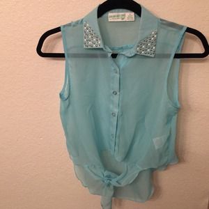 Cute high-low shirt!