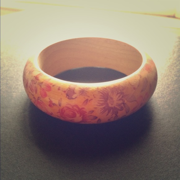 Forever 21 Floral Wooden Bangle