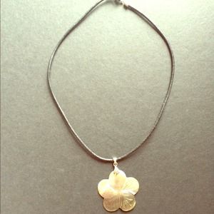 Simple Shell Necklace