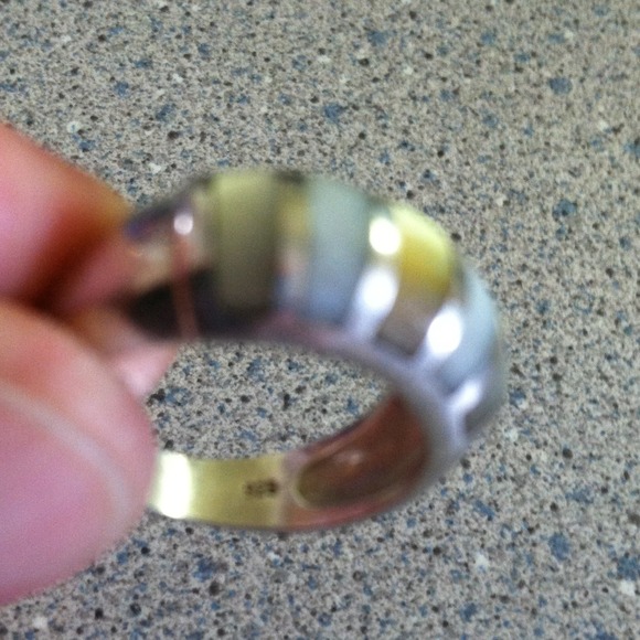 Ring SALE - Picture 4 of 4