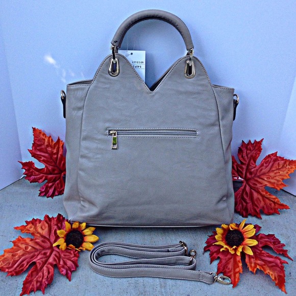 ❗️🚫SOLD❗️Braided Starlight Medallion Handbag - Picture 3 of 4