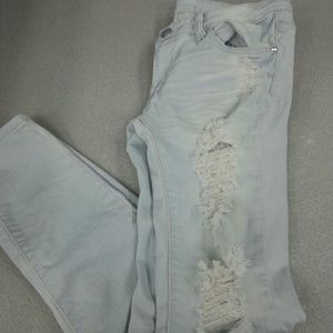 Ripped jeans. Skinny jeans.