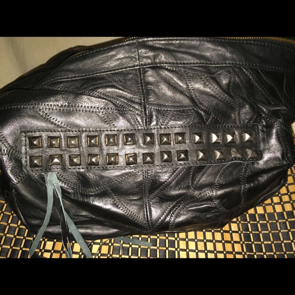 Black crossbody - Picture 2 of 4