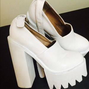 Jeffrey Campbell
