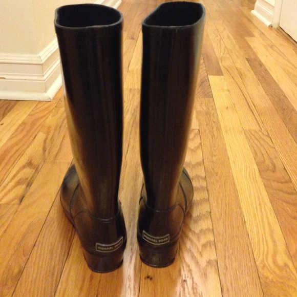 Michael Kors rain boots!!
