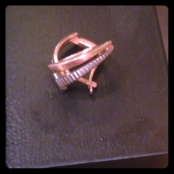 Yellow gold earrings