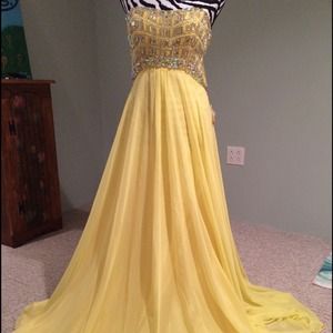 Prom Dress! NWT ! Unaltered