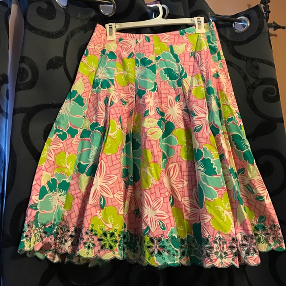 Lilly Pulitzer Dresses & Skirts - Lilly Pulitzer pleated skirt!