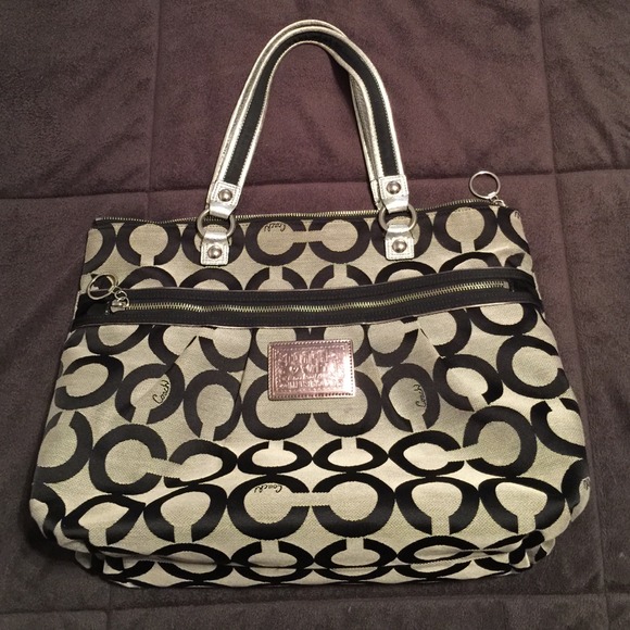 Authentic Coach Poppy Purse