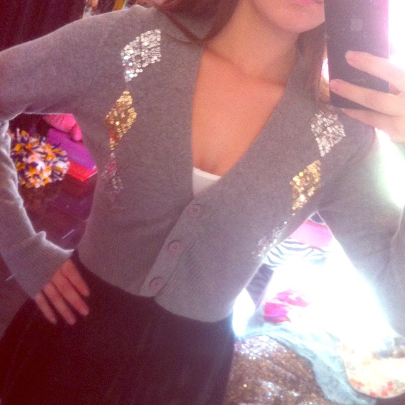 half sweater with gold and silver sequence design