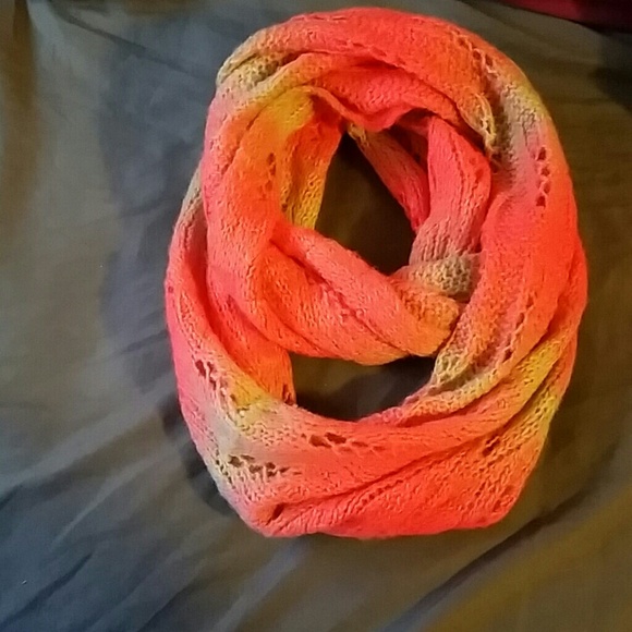 Infinity scarf