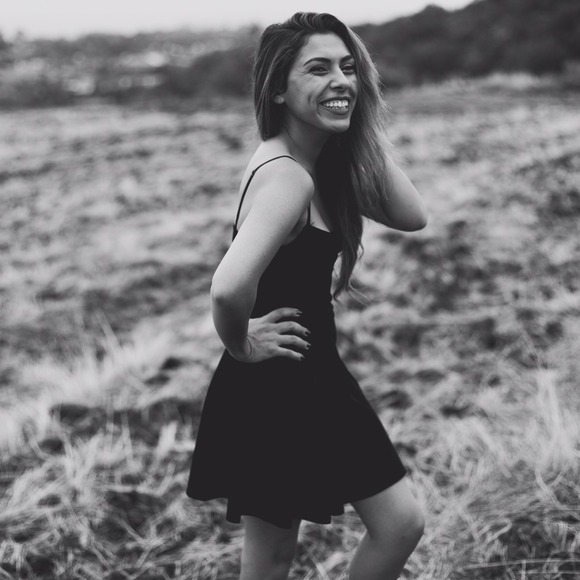 ✖️SOLD✖️ Velvet Black Dress - Picture 2 of 2