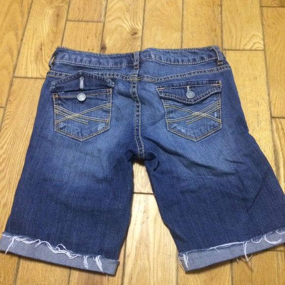 Aeropostale capris - Picture 2 of 2