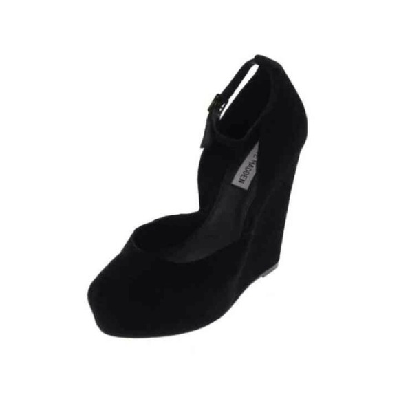 NIB Steve Madden heels