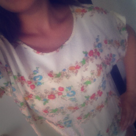Flowy floral cream colored top