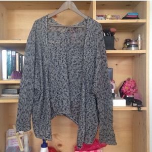 55🅿️Brandy Melville speckled Caroline Cardigan