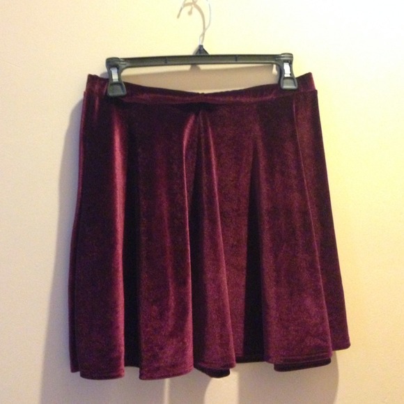 Velvet maroon skirt