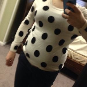 👚 NEW SHIRT👚 dotted Sally Miller sweater