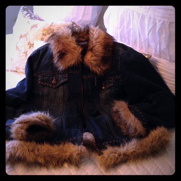Beautiful Fun trim /stud detail Denim Jacket!