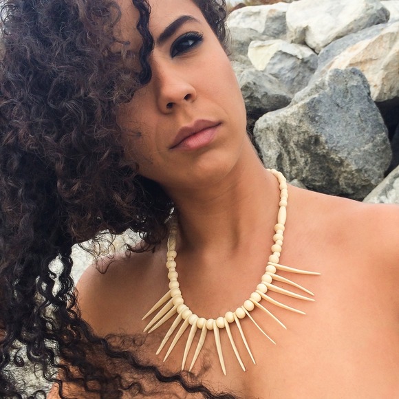 Bone Beige Spikes Necklace