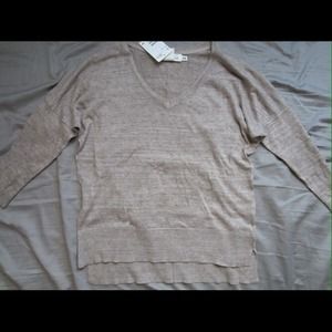 🚫SOLD🚫 H&M Oatmeal Heather V-Neck Sweater XS XXS