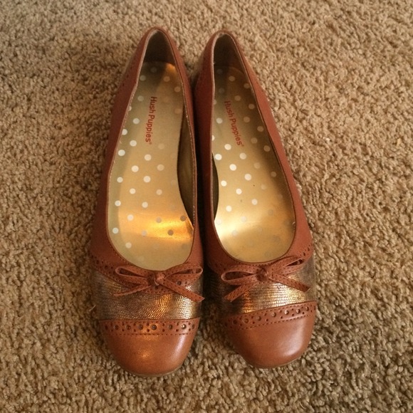 Brown Hush Puppies Flats - Picture 1 of 4