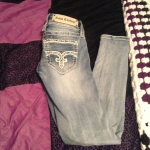 Rock revivals! Cute blingy skinny jeans!