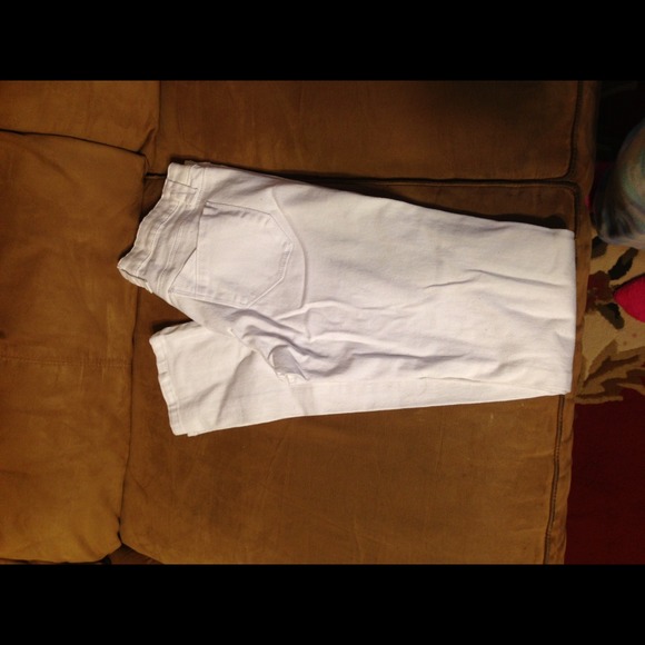 White low rise jeans
