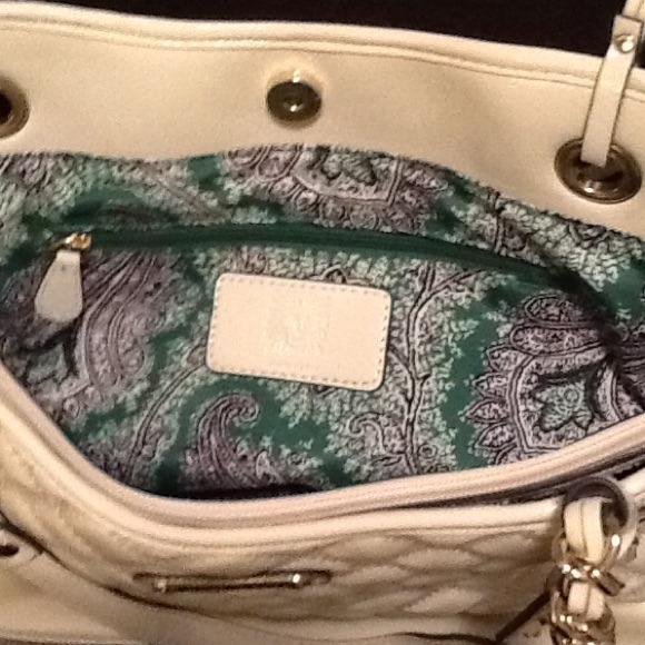 💛💛SOLD💛💛 - Picture 2 of 3