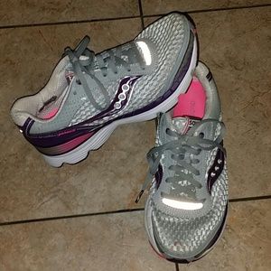 Saucony workout shoes