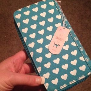 NWT victoria's Secret pink wallet.