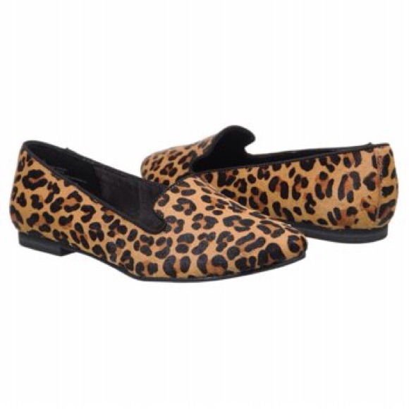 MIA Britannia leopard loafers
