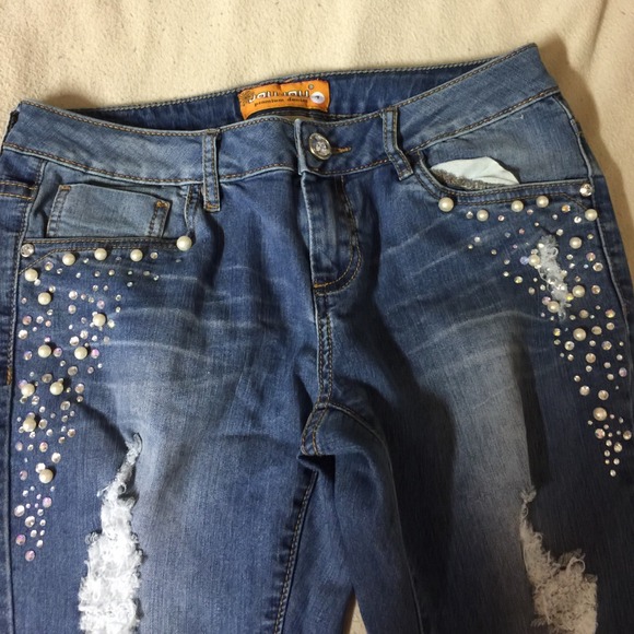 Jean - Picture 2 of 3