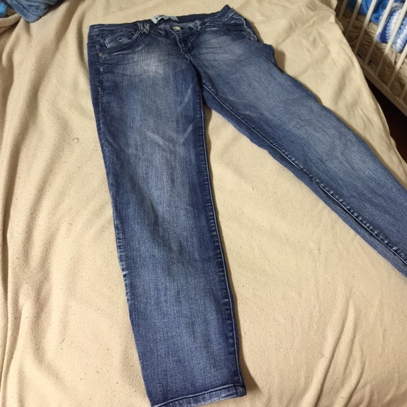 Jean - Picture 2 of 3
