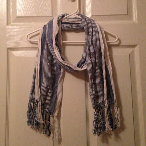 🚫SOLD🚫 Striped Scarf