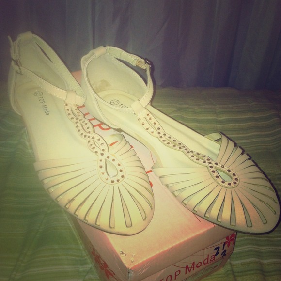 Blush color Sandles